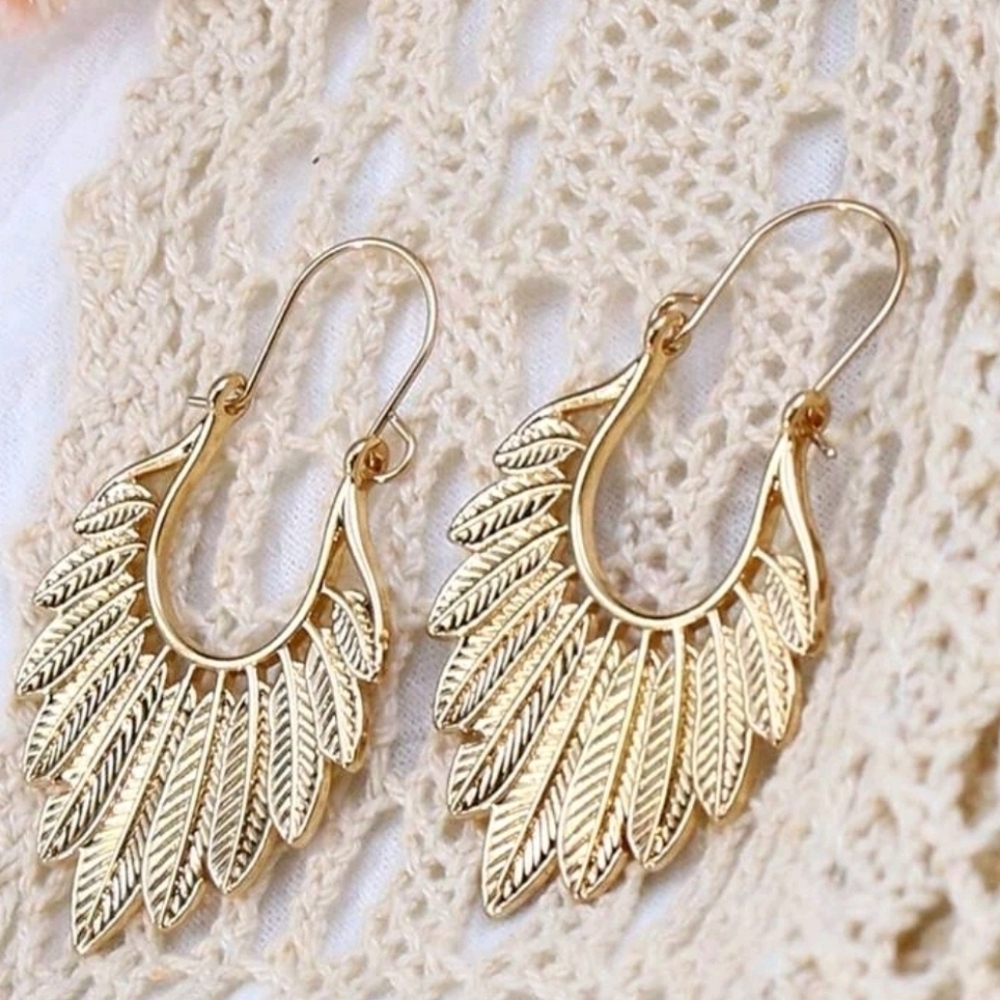 Hollow Out Flower‎ & Geometric Design Earrings